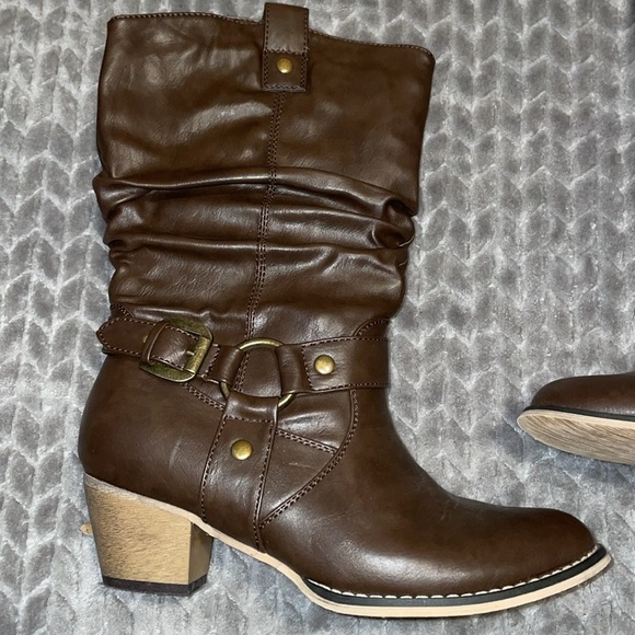 Cambridge Select Women's Pull-On Country Western Style Cowboy Boots.  Size 7 - Picture 6 of 14